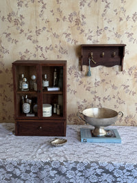 Clover Shelf
