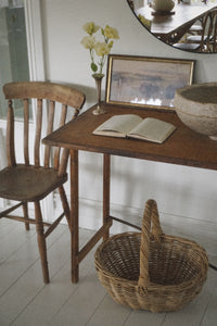 Stokes & Son's Single Stem Vase