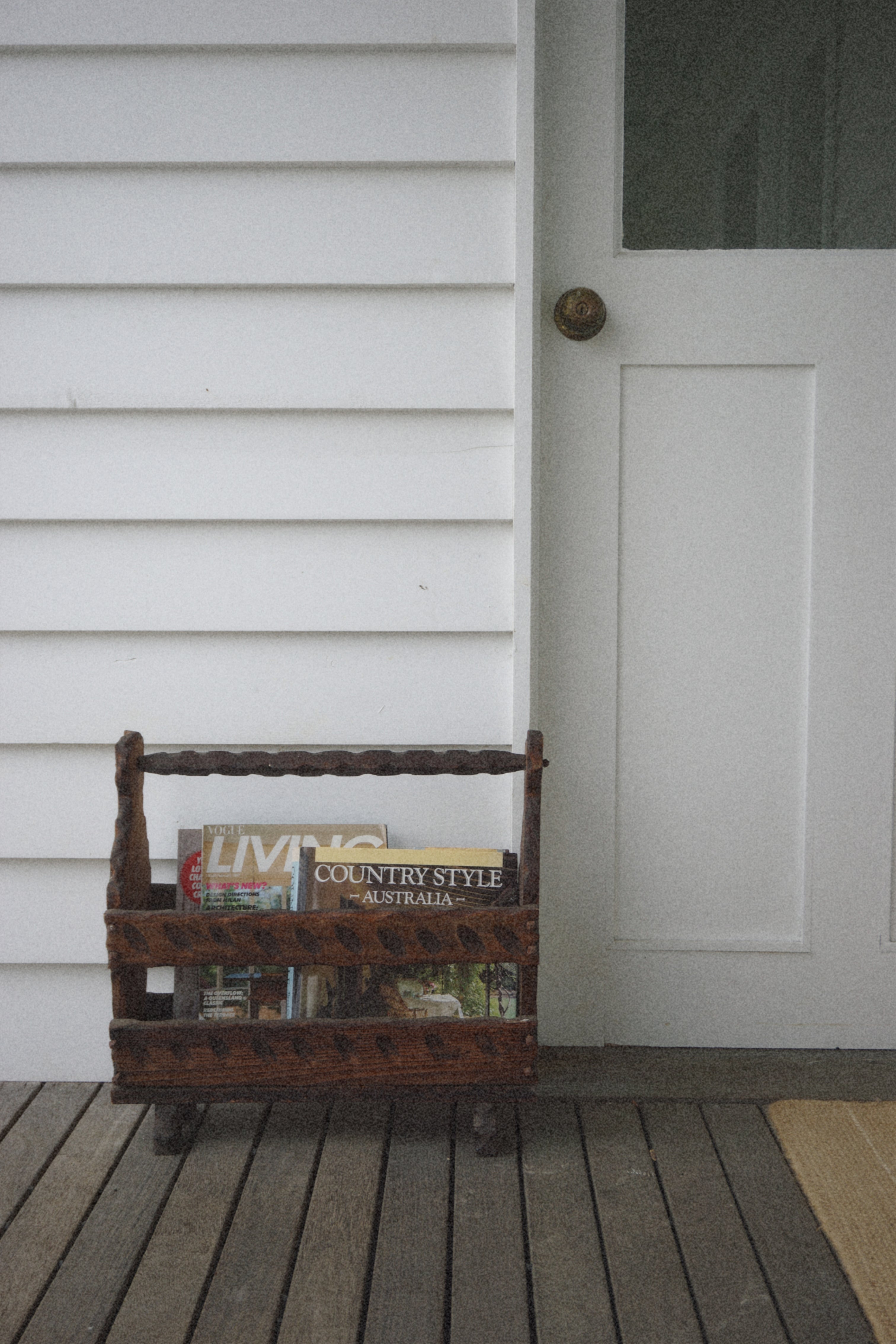 Spanish Brutalist Magazine Holder